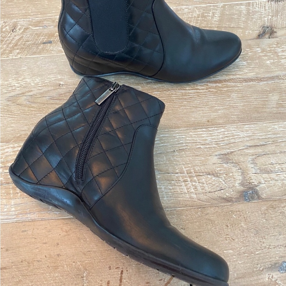 Aquatalia black leather ankle boots 8.5